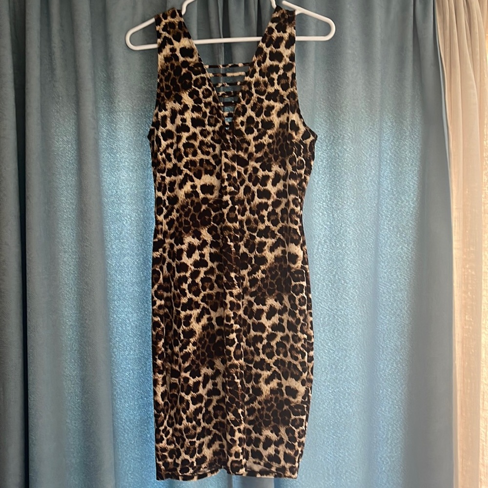 Lilian by Forever 21 Fitted, Strappy Cheetah Midi Dress